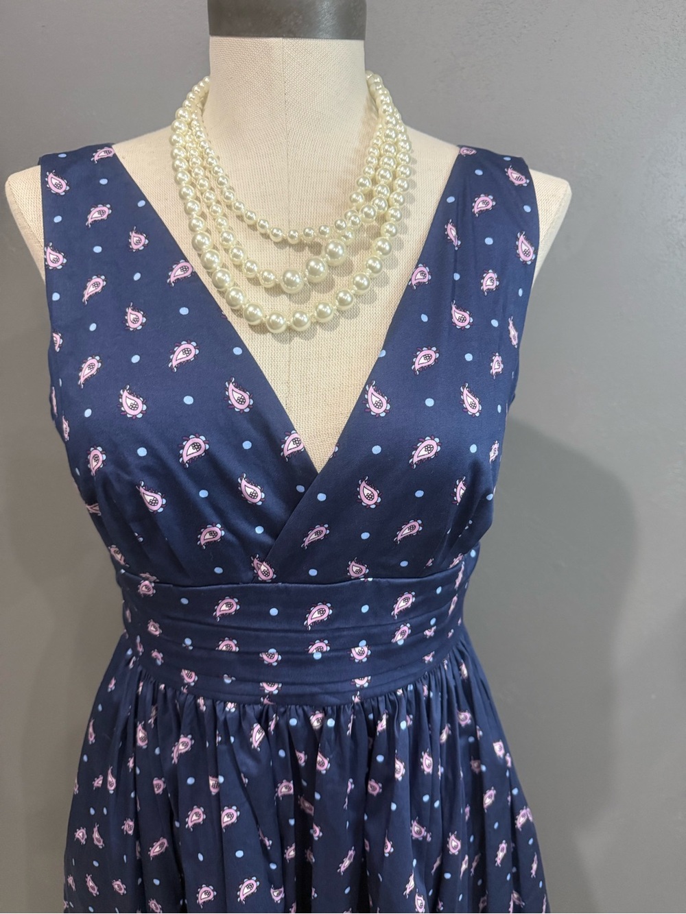 kate spade Navy Floral Sleeveless V-Neck Fit-and-Flare Dress - Picture 2 of 5